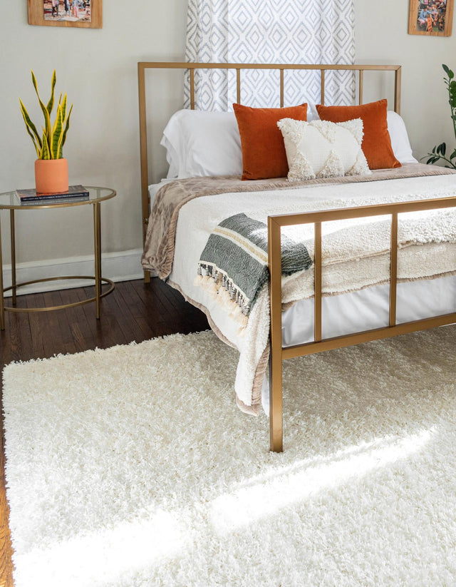 Snow White 4' 1 x 6' 1 Solid Shag Rectangle Area Rug Thick Soft Touch Fluffy & Plush Shaggy Pile