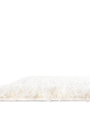 Snow White 5' 1 x 8' Solid Shag Rectangle Rug