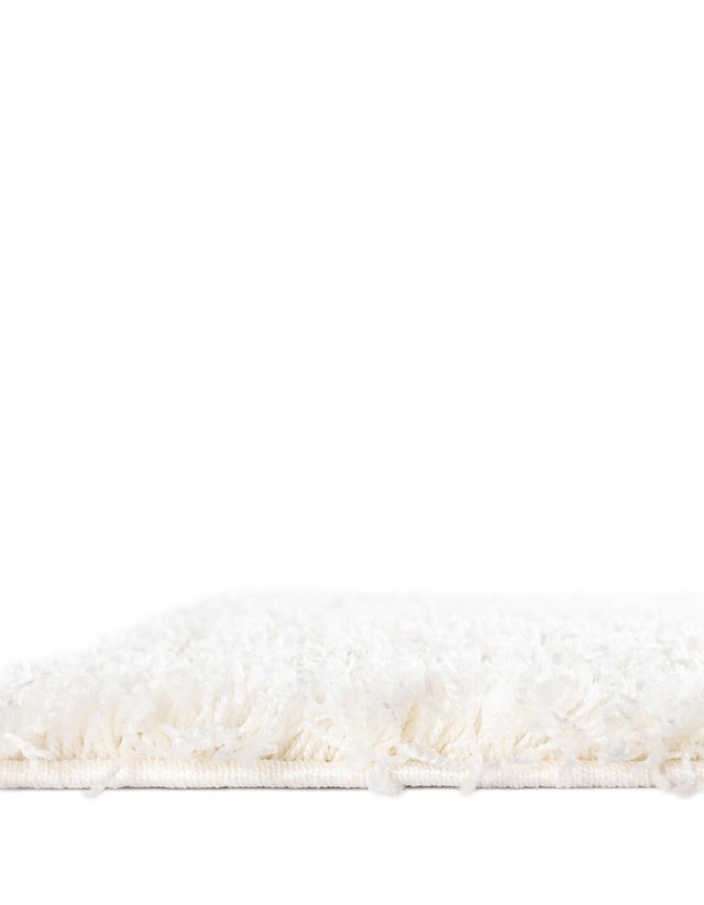 Snow White 5' 1 x 8' Solid Shag Rectangle Rug