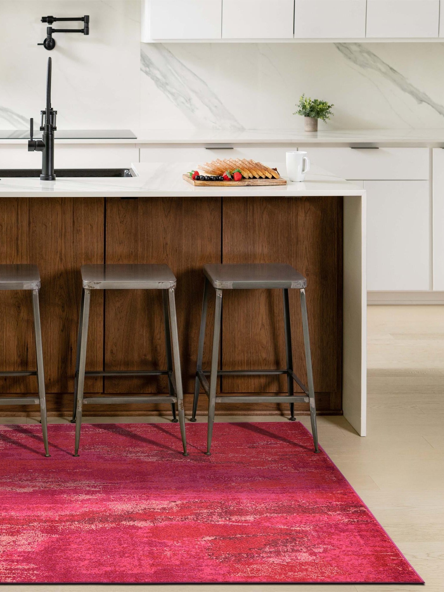 Pink 6' 1 x 9' Jardin Rectangle Area Rug 100% Polypropylene With Cotton Backing Colorful & Vivid Modern Carpet for Home Decor for Sale at Rug Engine