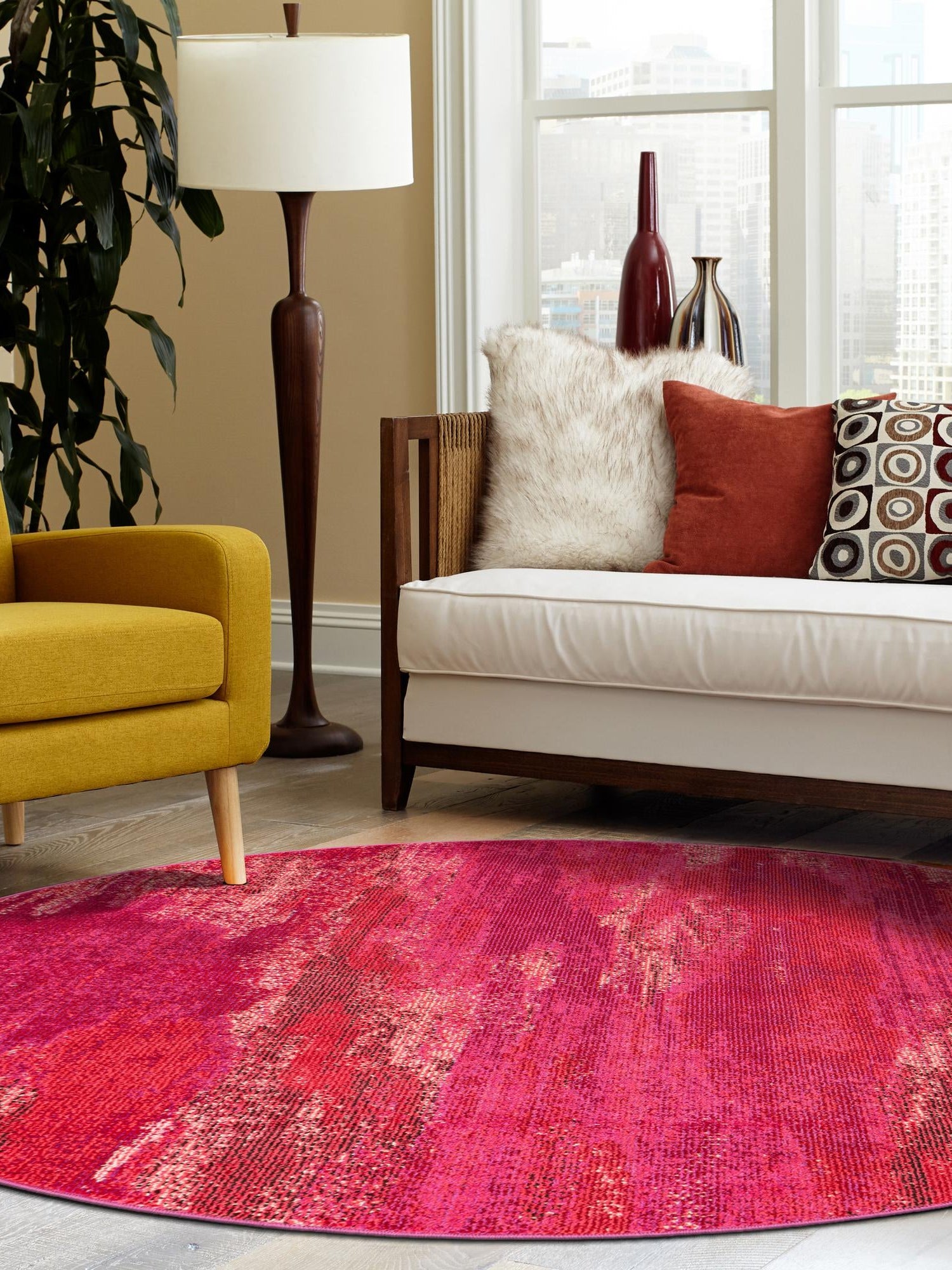 Pink 8' x 8' Jardin Round Area Rug 100% Polypropylene With Cotton Backing Colorful & Vivid Modern Carpet for Home Decor for Sale at Rug Engine