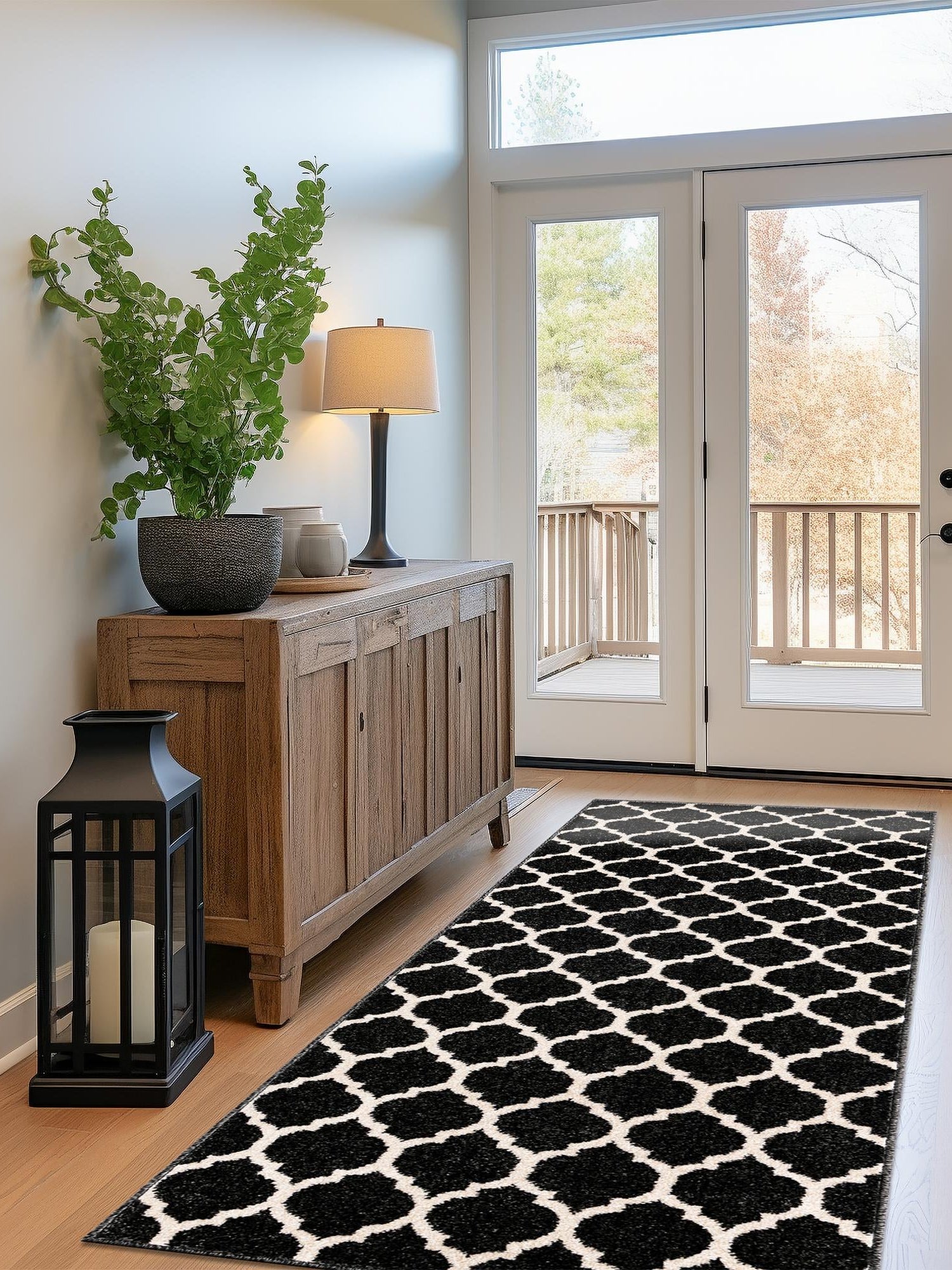 Black 2' x 6' 1 Trellis Runner Area Rug