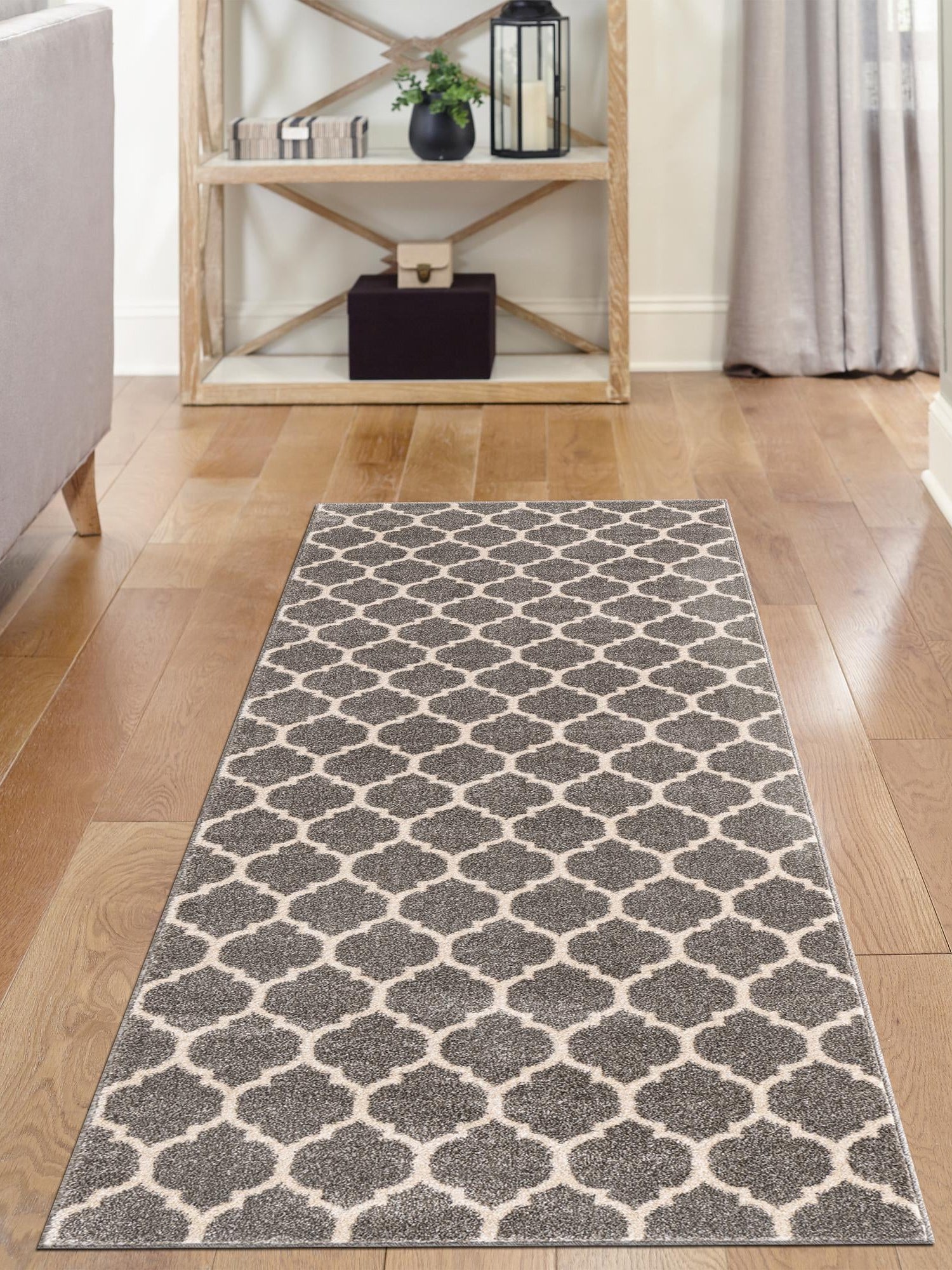Dark Gray 2' 7 x 13' 1 Trellis Runner Area Rug