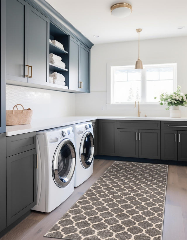 Dark Gray 2' 7 x 13' 1 Trellis Runner Area Rug