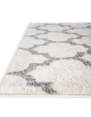 Beige and Gray 7' 10 x 7' 10 Trellis Square Area Rug