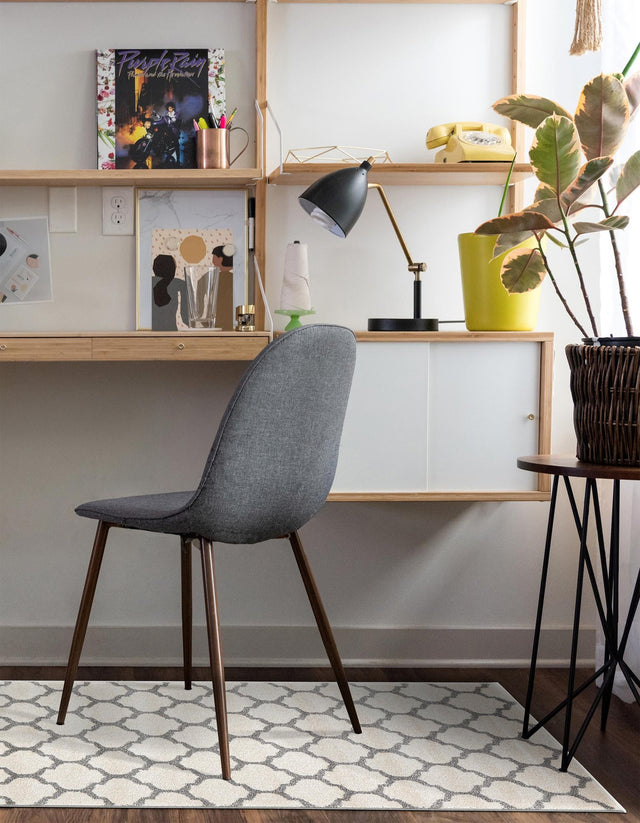 Beige and Gray 2' 7 x 16' 5 Trellis Runner Area Rug