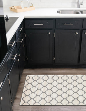 Beige and Gray 2' 7 x 19' 8 Trellis Runner Area Rug