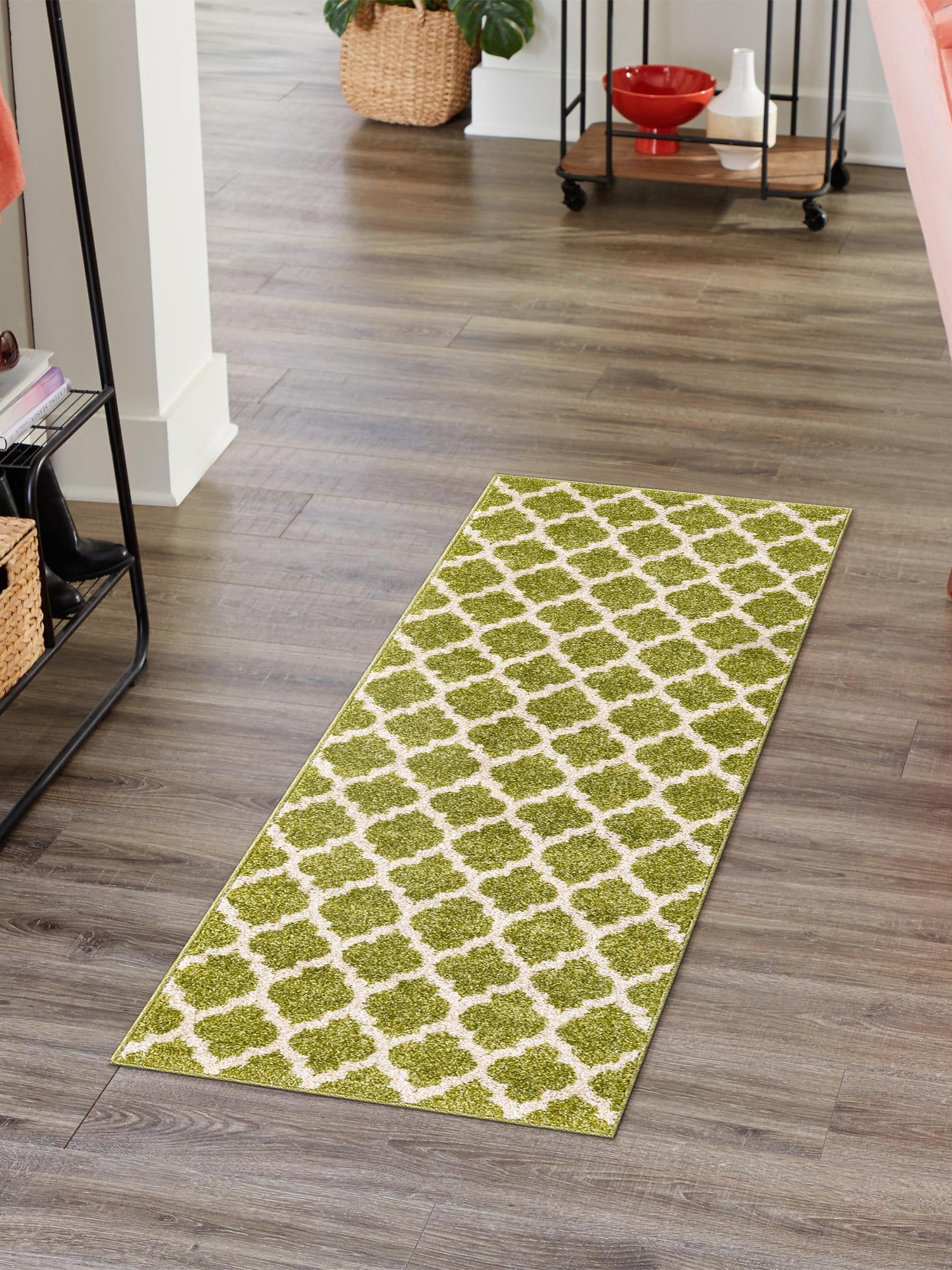 Light Green 2' x 6' 1 Trellis Runner Area Rug