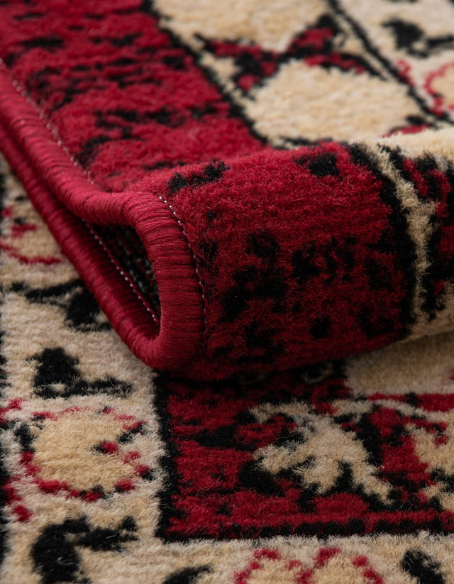 Red 7' 10 x 7' 10 Taftan Square Area Rug