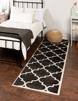 Black and White 2' 7 x 8' Trellis Runner Area Rug