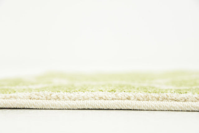 Green 2' 7 x 8' Trellis Runner Area Rug