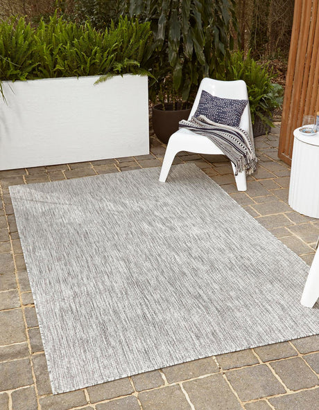 Light Gray 5' 3 x 8' Outdoor Solid Rectangle Rug