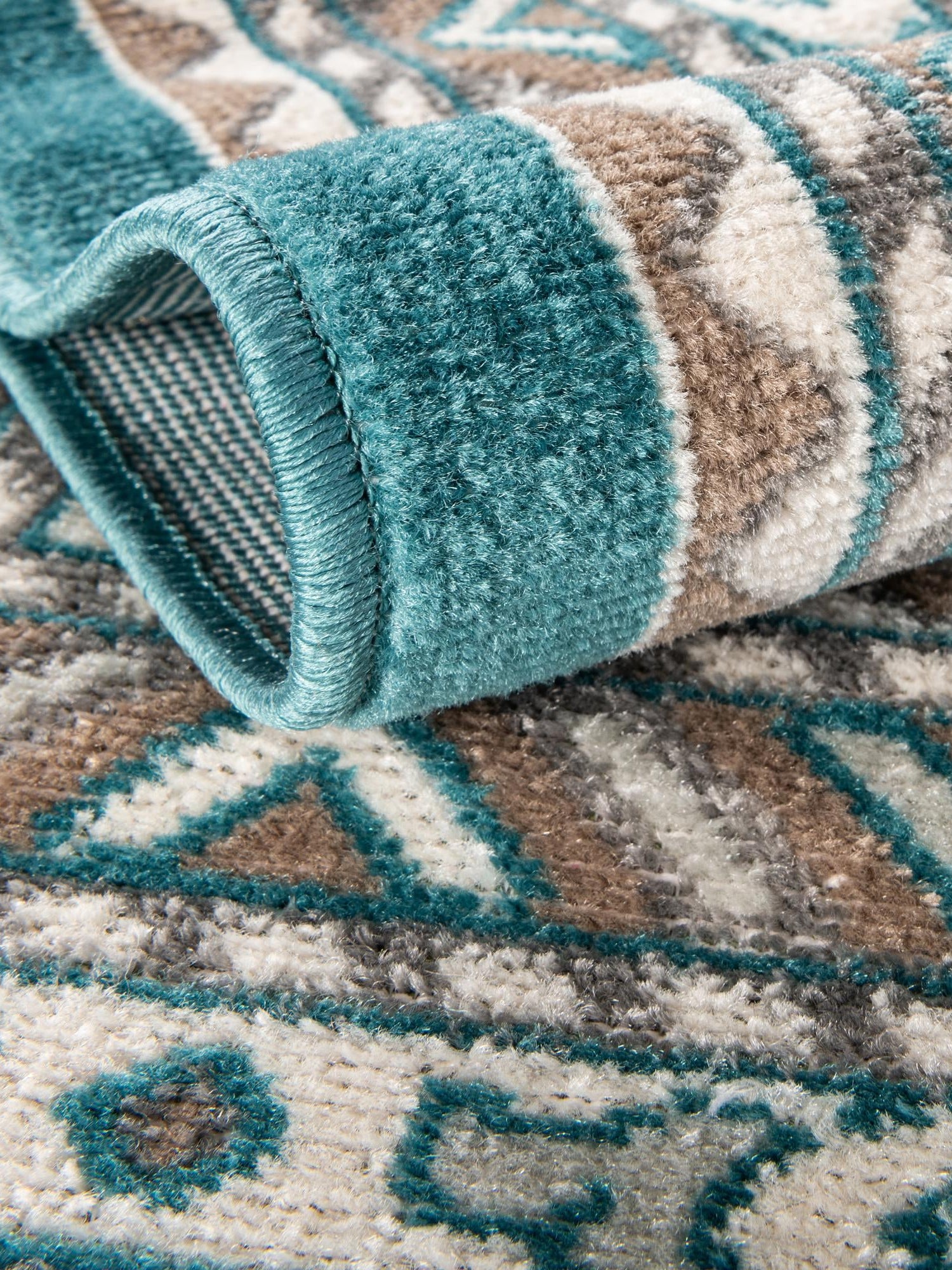 Turquoise 8' x 10' Williamsburg Rectangle Area Rug 100% Polypropylene With Cotton Backing Durable Easy Clean Stain Resistant Carpet for Sale at Rug Engine