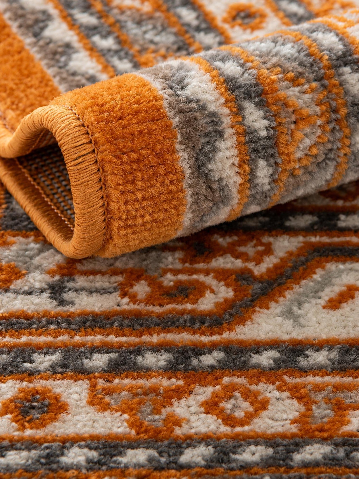 Orange 5' 1 x 8' Williamsburg Rectangle Area Rug 100% Polypropylene With Cotton Backing Durable Easy Clean Stain Resistant Carpet for Sale at Rug Engine