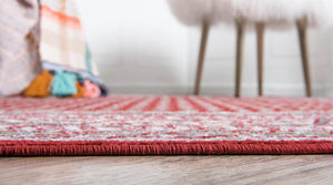 Red 8' x 8' Williamsburg Round Area Rug 100% Polypropylene With Cotton Backing Durable Easy Clean Stain Resistant Carpet for Sale at Rug Engine