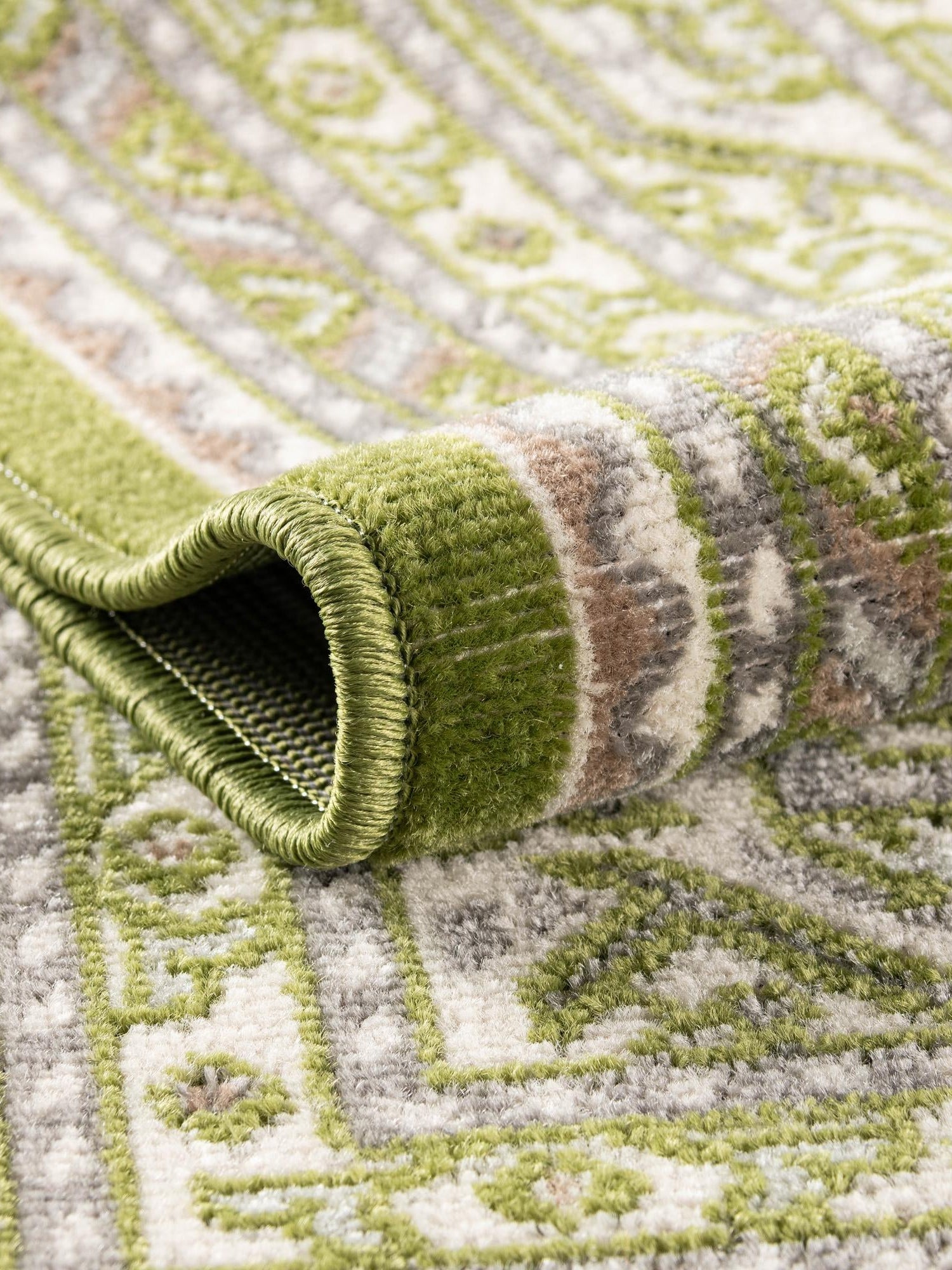 Green 4' x 6' Williamsburg Rectangle Area Rug 100% Polypropylene With Cotton Backing Durable Easy Clean Stain Resistant Carpet for Sale at Rug Engine