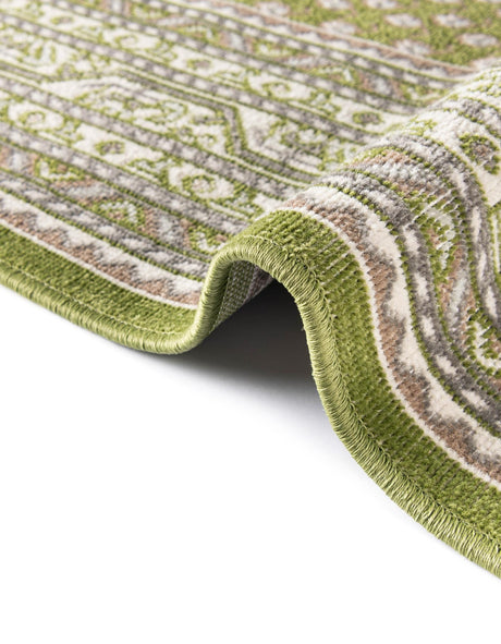 Green 5' 1 x 5' 1 Williamsburg Round Area Rug 100% Polypropylene With Cotton Backing Durable Easy Clean Stain Resistant Carpet for Sale at Rug Engine