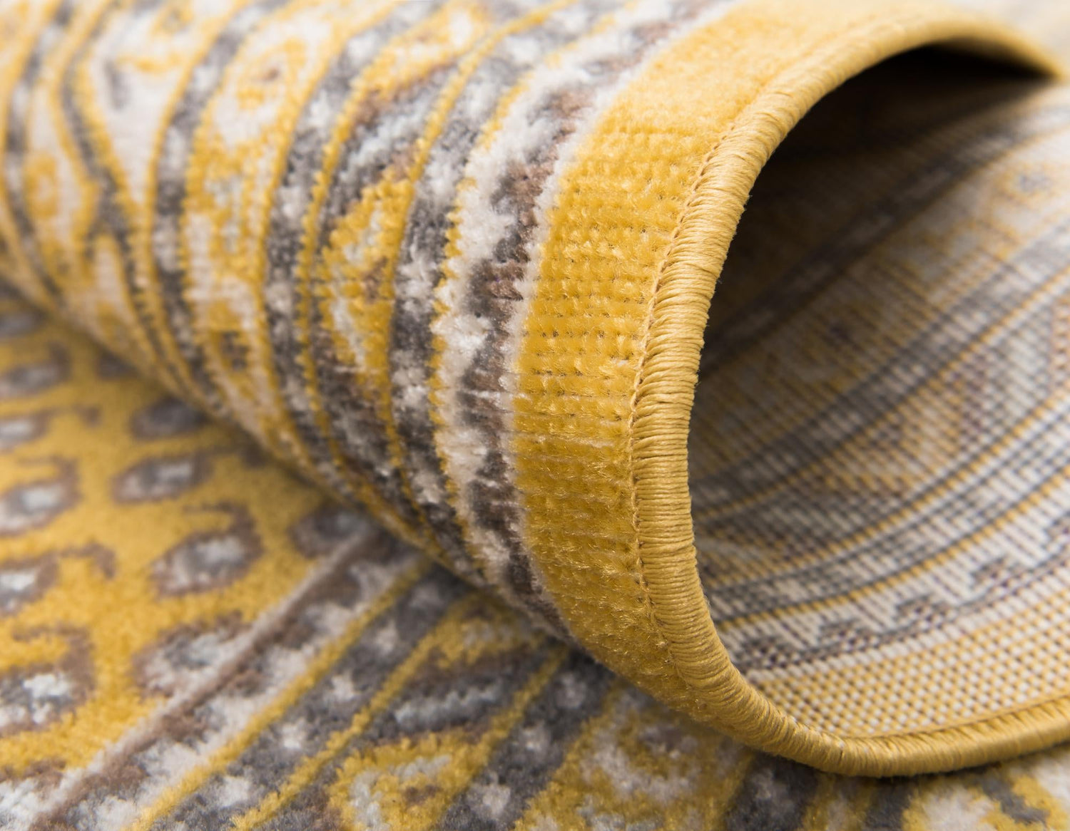 Yellow 5' 3 x 8' Williamsburg Rectangle Area Rug 100% Polypropylene With Cotton Backing Durable Easy Clean Stain Resistant Carpet for Sale at Rug Engine