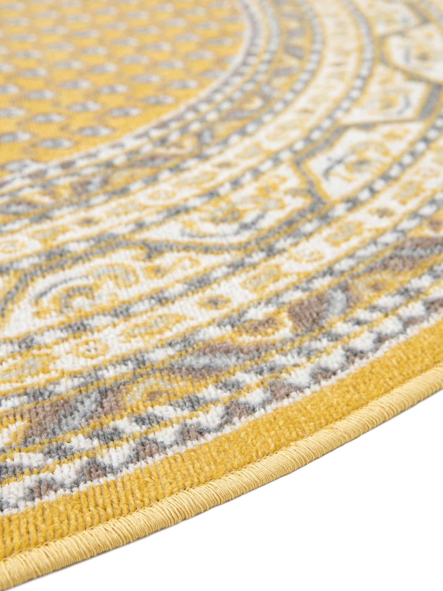 Yellow 5' 3 x 5' 3 Williamsburg Round Area Rug 100% Polypropylene With Cotton Backing Durable Easy Clean Stain Resistant Carpet for Sale at Rug Engine