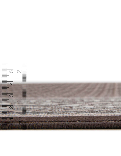 Brown 4' 1 x 6' 1 Williamsburg Rectangle Area Rug 100% Polypropylene With Cotton Backing Durable Easy Clean Stain Resistant Carpet for Sale at Rug Engine