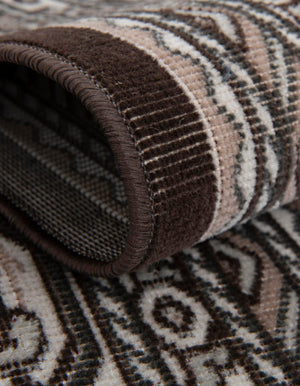 Brown 2' 9 x 9' 10 Williamsburg Runner Area Rug 100% Polypropylene With Cotton Backing Durable Easy Clean Stain Resistant Carpet for Sale at Rug Engine
