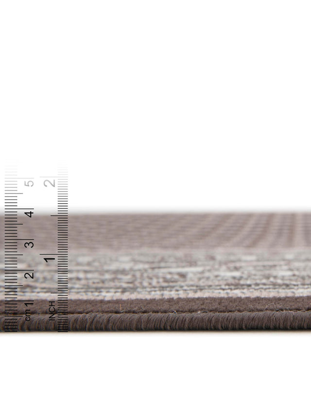 Brown 8' x 8' Williamsburg Round Area Rug 100% Polypropylene With Cotton Backing Durable Easy Clean Stain Resistant Carpet for Sale at Rug Engine