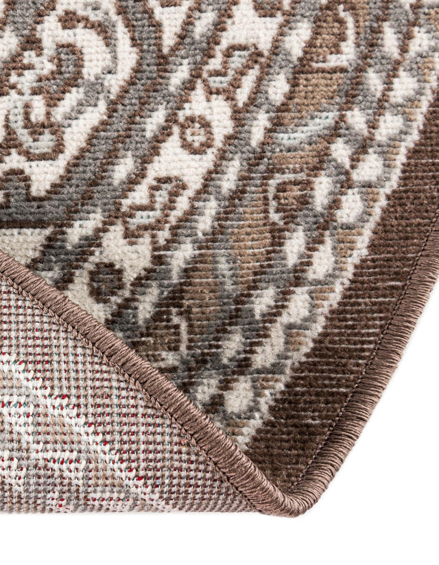 Brown 3' 7 x 3' 7 Williamsburg Round Area Rug 100% Polypropylene With Cotton Backing Durable Easy Clean Stain Resistant Carpet for Sale at Rug Engine