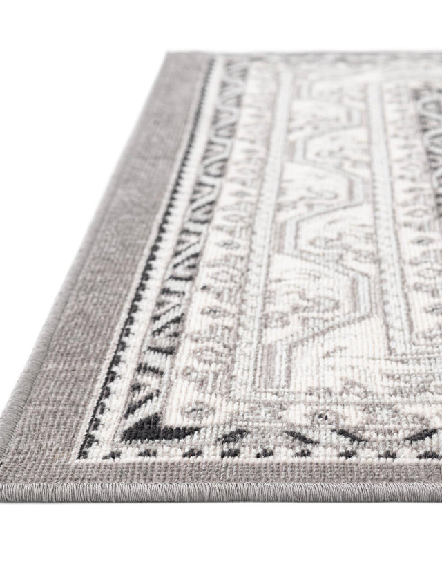 Gray 4' 1 x 6' 1 Williamsburg Rectangle Area Rug 100% Polypropylene With Cotton Backing Durable Easy Clean Stain Resistant Carpet for Sale at Rug Engine