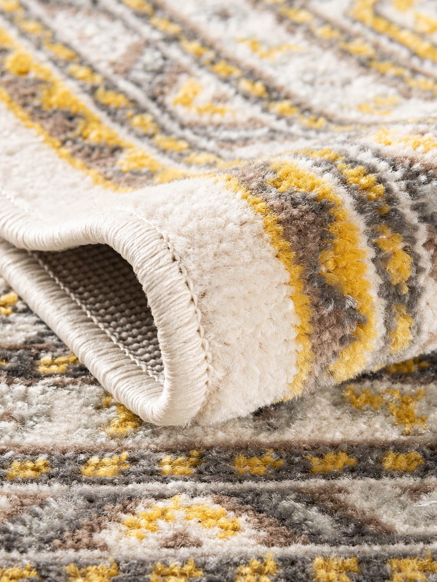 Beige 5' 3 x 8' Williamsburg Rectangle Area Rug 100% Polypropylene With Cotton Backing Durable Easy Clean Stain Resistant Carpet for Sale at Rug Engine