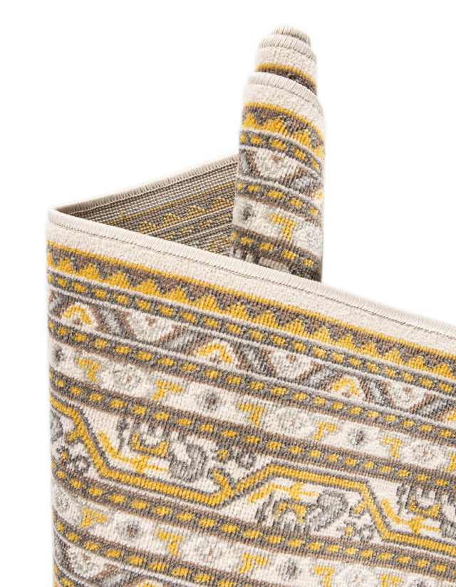 Beige 6' 1 x 9' Williamsburg Rectangle Area Rug