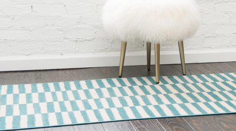 Turquoise 2' 9 x 9' 10 Williamsburg Runner Area Rug 100% Polypropylene With Cotton Backing Durable Easy Clean Stain Resistant Carpet for Sale at Rug Engine