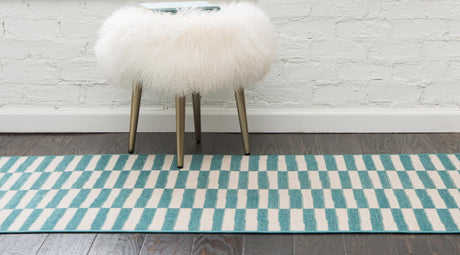 Turquoise 2' 9 x 9' 10 Williamsburg Runner Area Rug 100% Polypropylene With Cotton Backing Durable Easy Clean Stain Resistant Carpet for Sale at Rug Engine