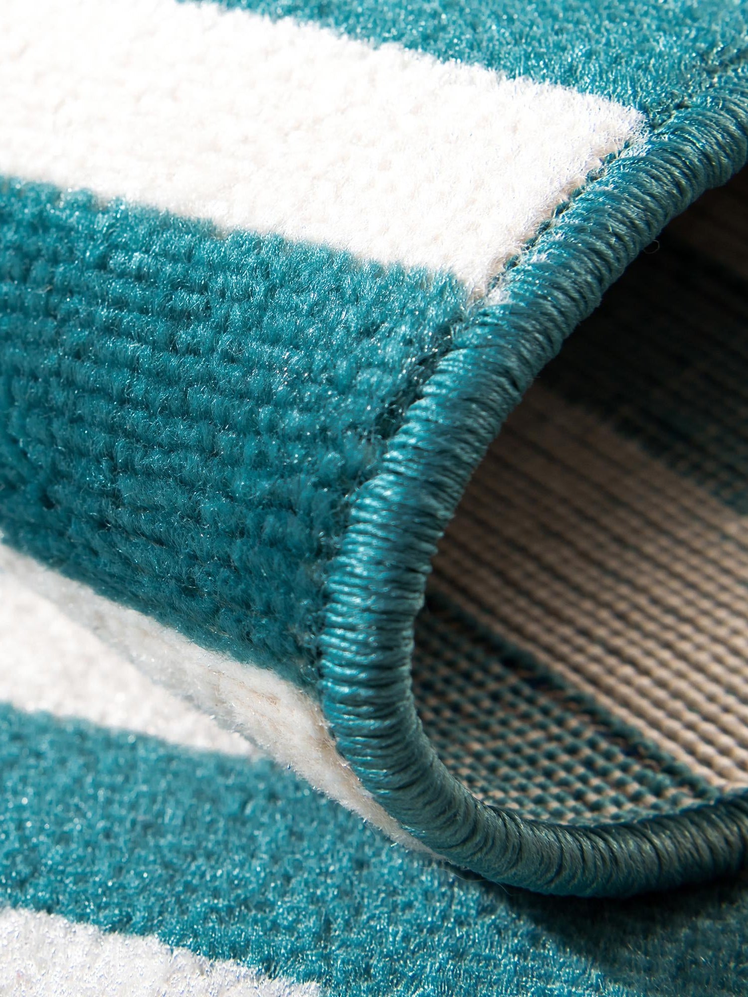 Turquoise 5' 3 x 5' 3 Williamsburg Round Area Rug 100% Polypropylene With Cotton Backing Durable Easy Clean Stain Resistant Carpet for Sale at Rug Engine