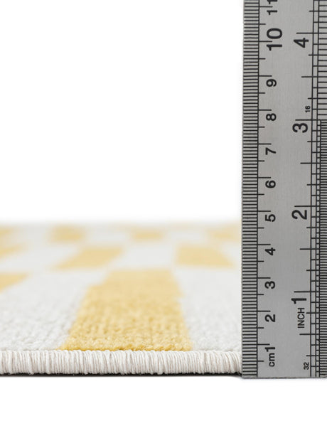 Yellow 5' 3 x 8' Williamsburg Rectangle Area Rug 100% Polypropylene With Cotton Backing Durable Easy Clean Stain Resistant Carpet for Sale at Rug Engine