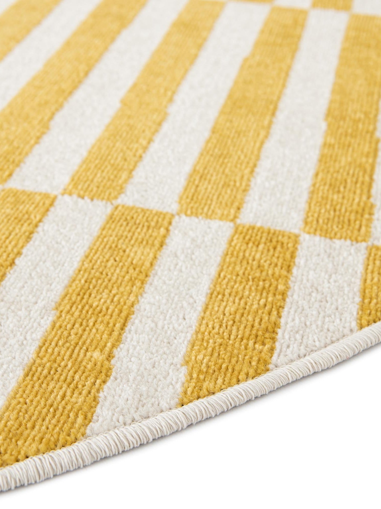 Yellow 5' 3 x 5' 3 Williamsburg Round Area Rug 100% Polypropylene With Cotton Backing Durable Easy Clean Stain Resistant Carpet for Sale at Rug Engine