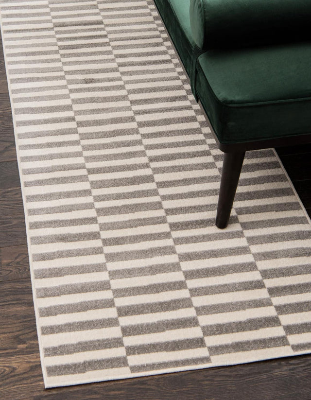 Dark Gray 2' 9 x 9' 10 Williamsburg Runner Area Rug 100% Polypropylene With Cotton Backing Durable Easy Clean Stain Resistant Carpet for Sale at Rug Engine