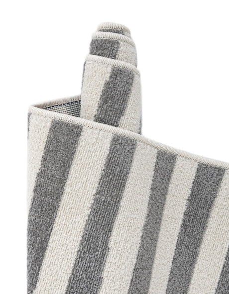 Dark Gray 2' 9 x 9' 10 Williamsburg Runner Area Rug 100% Polypropylene With Cotton Backing Durable Easy Clean Stain Resistant Carpet for Sale at Rug Engine
