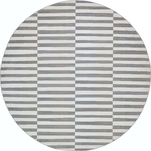 Dark Gray 8' x 8' Williamsburg Round Area Rug 100% Polypropylene With Cotton Backing Durable Easy Clean Stain Resistant Carpet for Sale at Rug Engine