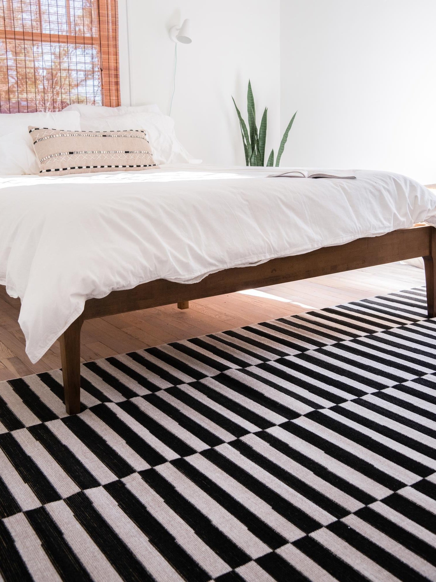 Black 2' 2 x 3' 1 Williamsburg Rectangle Area Rug