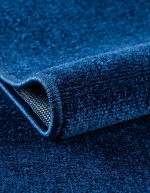 Navy Blue 5' 3 x 5' 3 Williamsburg Round Area Rug 100% Polypropylene With Cotton Backing Durable Easy Clean Stain Resistant Carpet for Sale at Rug Engine