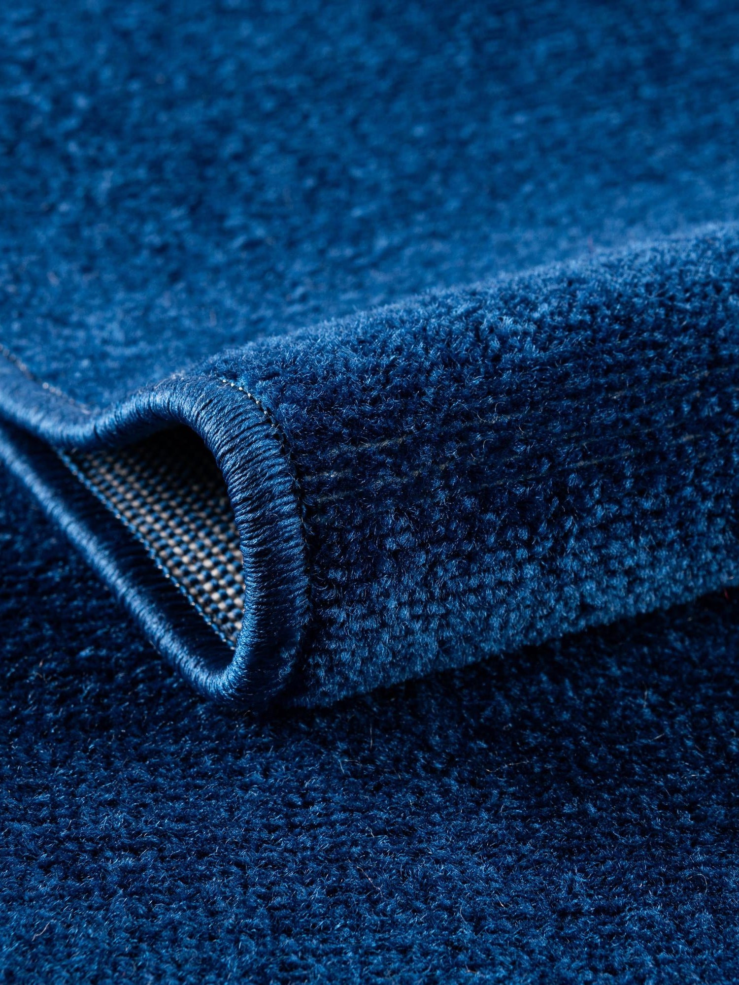 Navy Blue 8' x 8' Williamsburg Round Area Rug