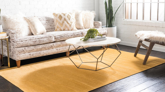 Gold 4' 1 x 6' 1 Williamsburg Rectangle Area Rug 100% Polypropylene With Cotton Backing Durable Easy Clean Stain Resistant Carpet for Sale at Rug Engine
