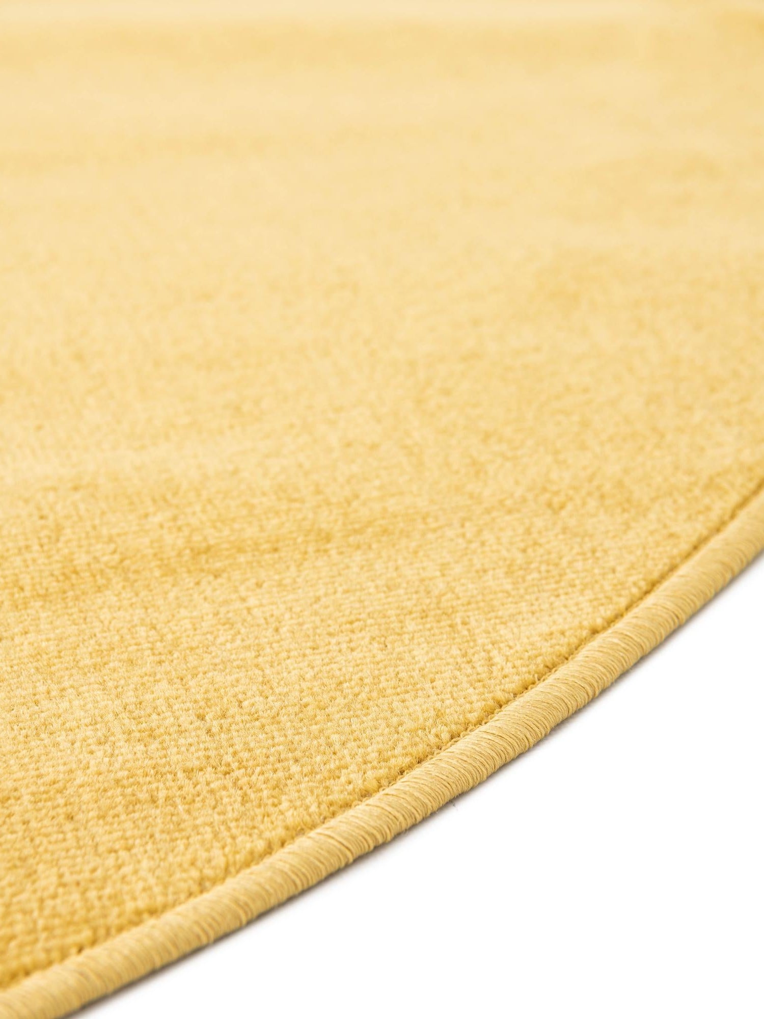 Gold 8' x 8' Williamsburg Round Area Rug 100% Polypropylene With Cotton Backing Durable Easy Clean Stain Resistant Carpet for Sale at Rug Engine