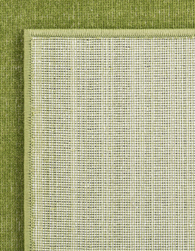 Green 4' 1 x 6' 1 Williamsburg Rectangle Area Rug 100% Polypropylene With Cotton Backing Durable Easy Clean Stain Resistant Carpet for Sale at Rug Engine