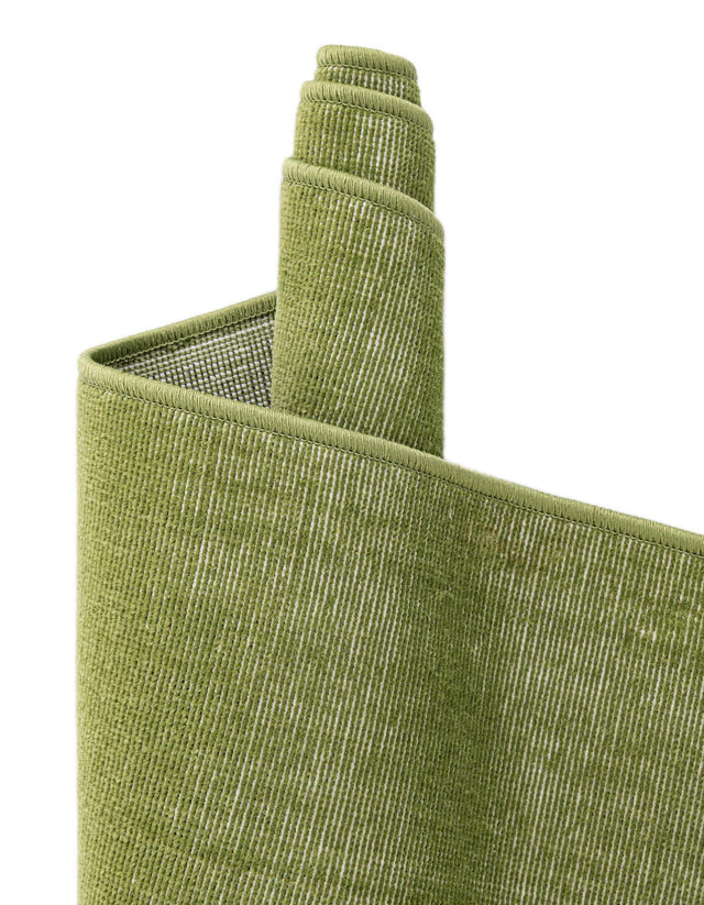 Green 4' 1 x 6' 1 Williamsburg Rectangle Area Rug 100% Polypropylene With Cotton Backing Durable Easy Clean Stain Resistant Carpet for Sale at Rug Engine