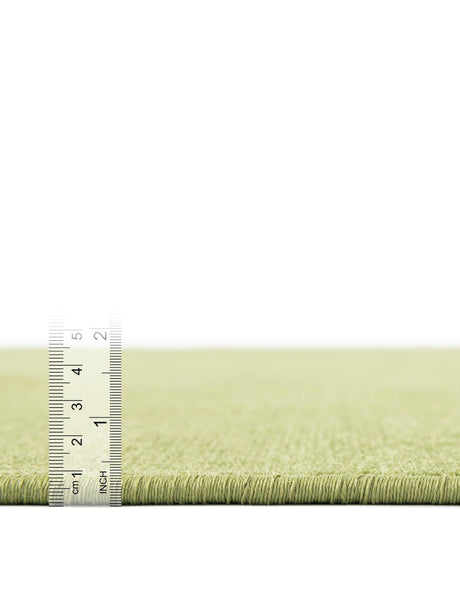 Green 8' x 8' Williamsburg Round Area Rug 100% Polypropylene With Cotton Backing Durable Easy Clean Stain Resistant Carpet for Sale at Rug Engine