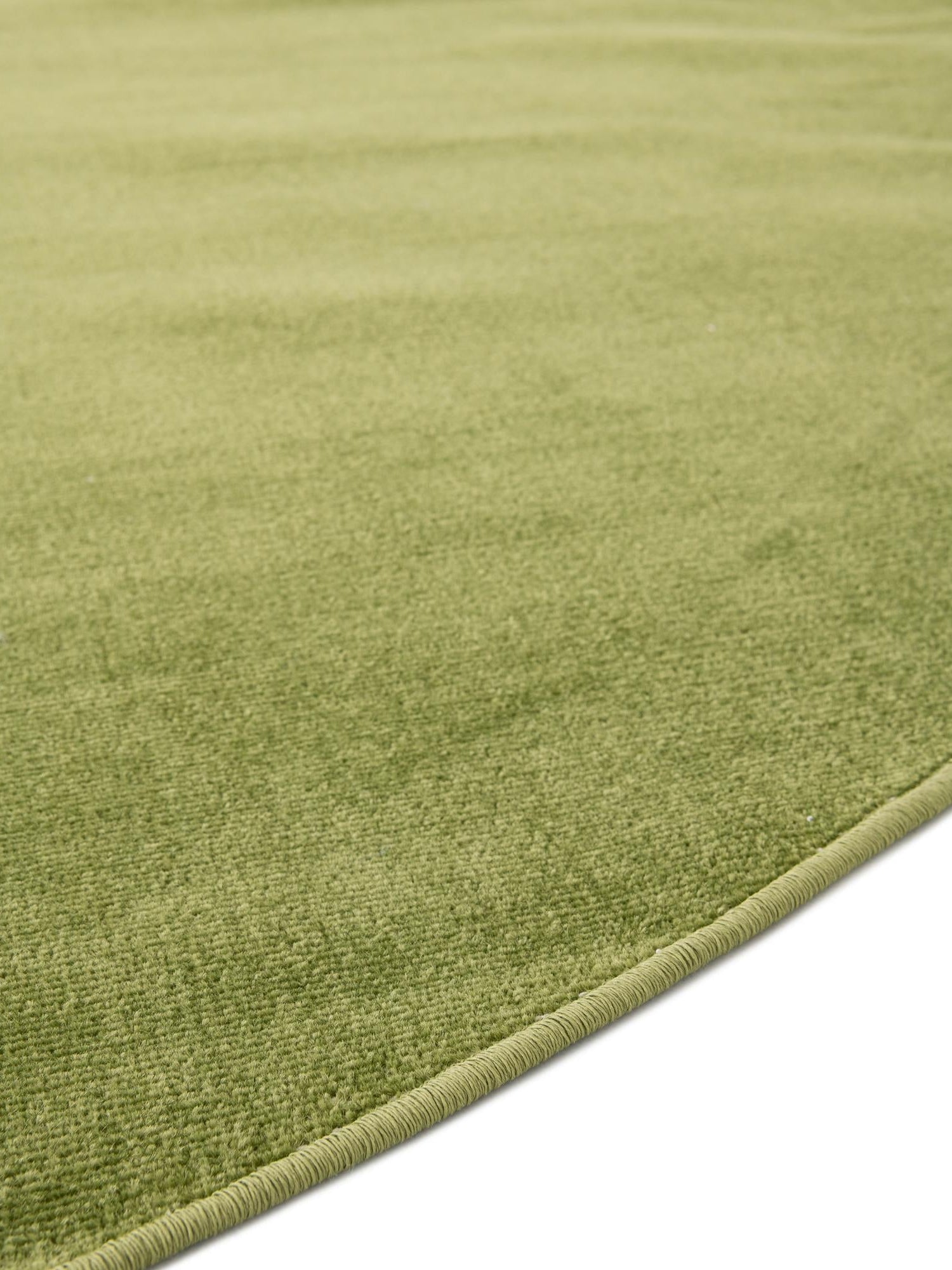 Green 5' 3 x 5' 3 Williamsburg Round Area Rug 100% Polypropylene With Cotton Backing Durable Easy Clean Stain Resistant Carpet for Sale at Rug Engine