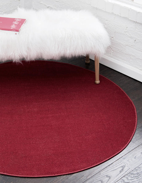 Burgundy 5' 1 x 5' 1 Williamsburg Round Area Rug 100% Polypropylene With Cotton Backing Durable Easy Clean Stain Resistant Carpet for Sale at Rug Engine