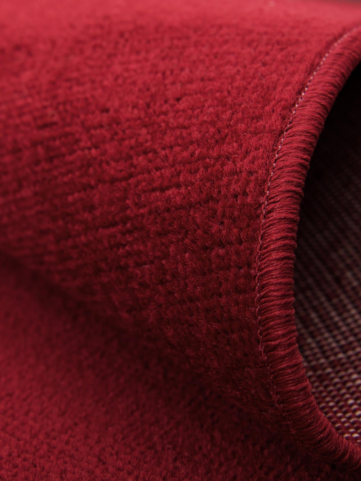 Burgundy 5' 1 x 5' 1 Williamsburg Round Area Rug 100% Polypropylene With Cotton Backing Durable Easy Clean Stain Resistant Carpet for Sale at Rug Engine