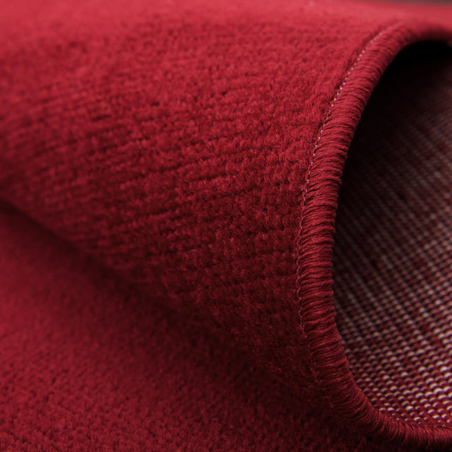 Burgundy 5' 1 x 5' 1 Williamsburg Round Area Rug 100% Polypropylene With Cotton Backing Durable Easy Clean Stain Resistant Carpet for Sale at Rug Engine
